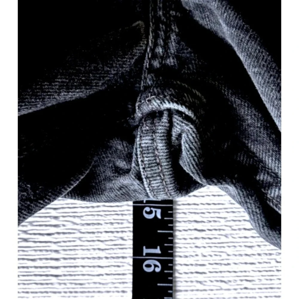 Levis levi 550